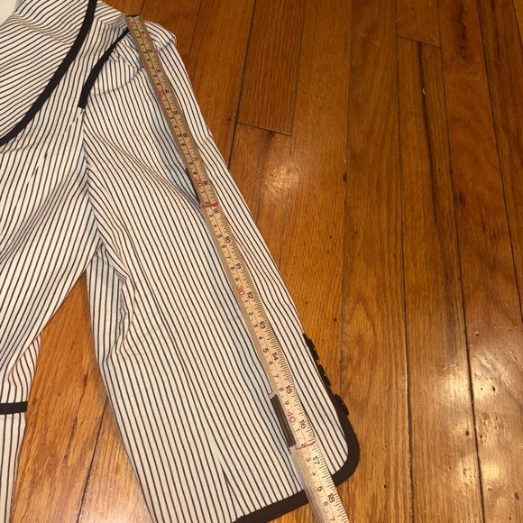 Classiques Entier Blazer | Nordstrom Exclusive | Timeless Elegance - Picture 8 of 9